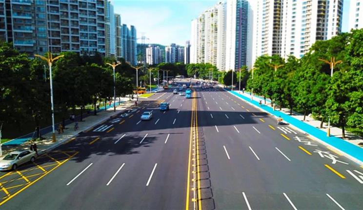 深圳这条6.8公里的道路，智慧路灯华体造