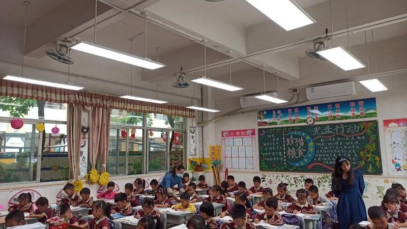 办公照明，如何选择合适的厂家直销加盟？**